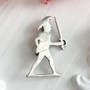 Solider & Sword Figural Vintage Polished Sterling Silver Brooch Lapel Pin